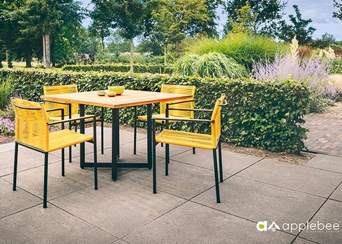 Aiamööbli komplekt Apple Bee JAKARTA mattmust / kollane, 4 tooli + laud