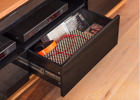 Tv-alus CHIARO must läige/ tamm, 202x40xH54 cm