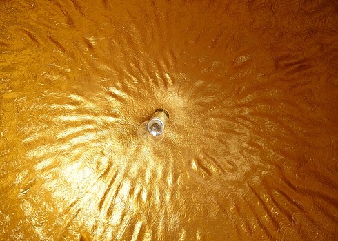 Rippvalgusti GLOW must / kuld, 70x70xH30 cm