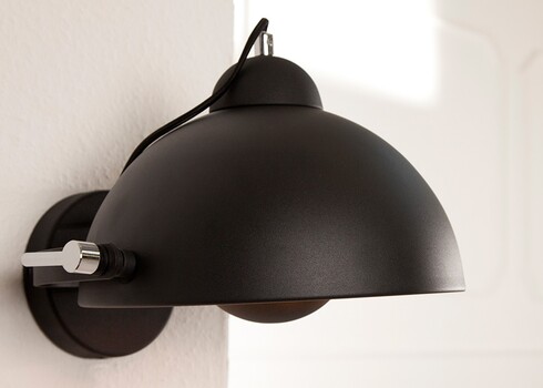 Seinavalgusti STUDIO must / kuldne, 40x25xH33 cm