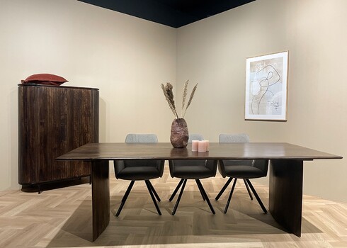 Kapp NOOR tumepruun, 115x43xH151 cm