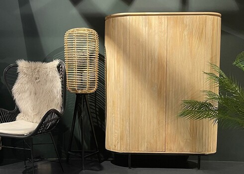 Kapp NOOR helepruun / must, 115x43xH151 cm