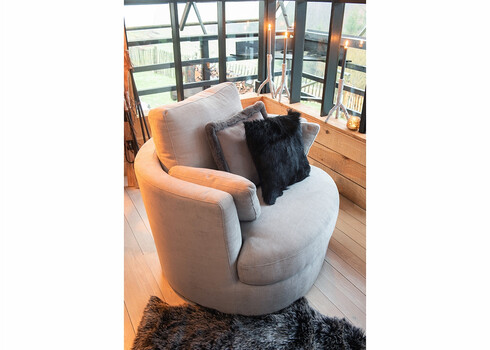 Tugitool SWISH hall, 98x107x88 cm