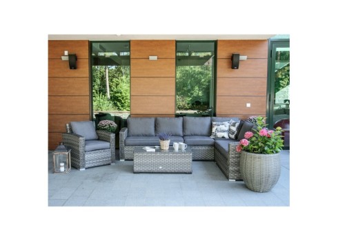 Mooduldiivan GENEVA vahemoodul, hall