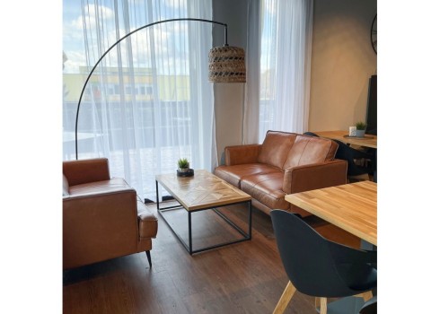 Diivan LEO 3-kohaline, helepruun naturaalne nahk