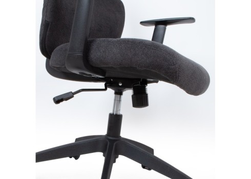 Töötool TIMEO must