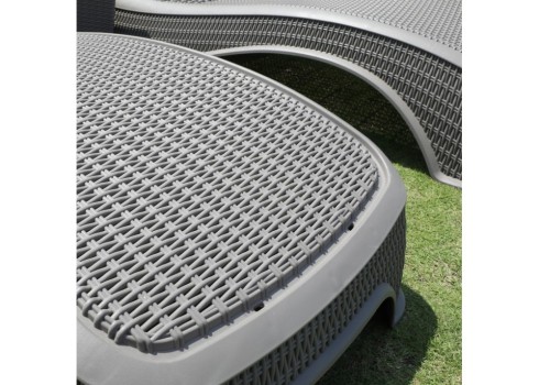 Lamamistool NEWPORT hallikasbeež plastik