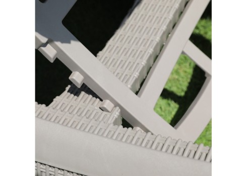 Lamamistool NEWPORT hallikasbeež plastik