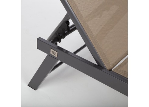 Lamamistool ARIO beež